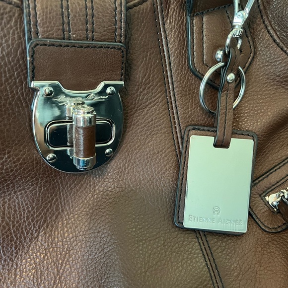 Etienne Aigner purse - Picture 4 of 5